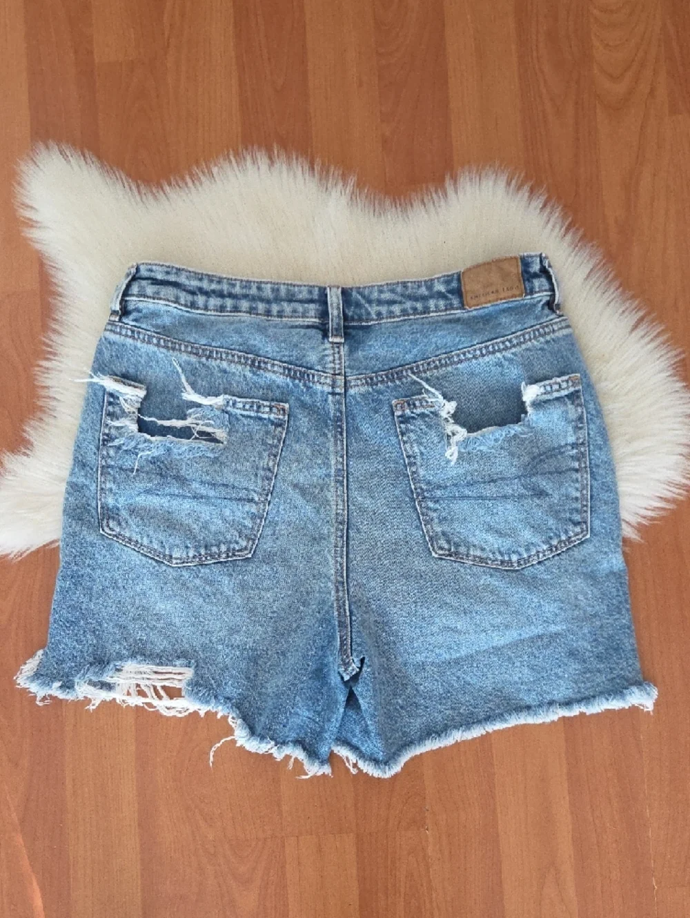 American Eagle Outfitters Highest Rise Baggy Short Denim Jean Shorts Sz 10